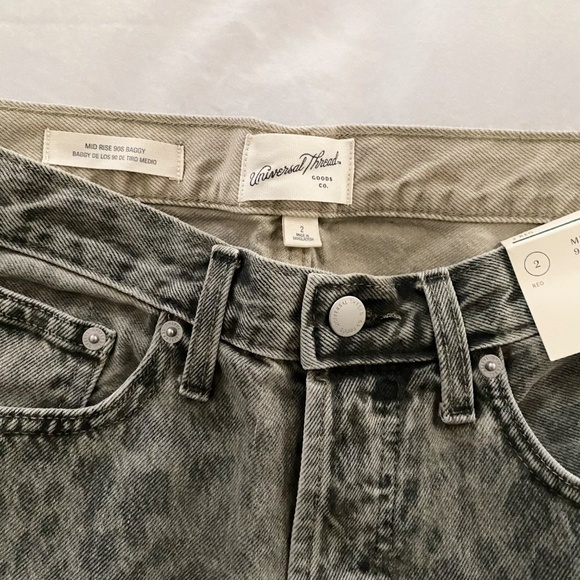 Universal Thread Leopard Print - Women's Mid-Rise 90's Baggy Jeans - Picture 5 of 6